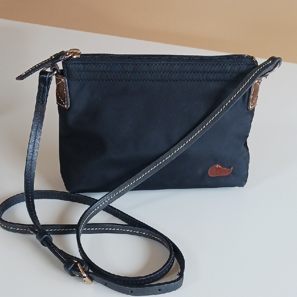 Dooney & Bourke Handbags - Dooney & Bourke Black Crossbody Bag